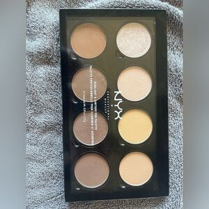 NYX Highlight and Contour Pro Palette
